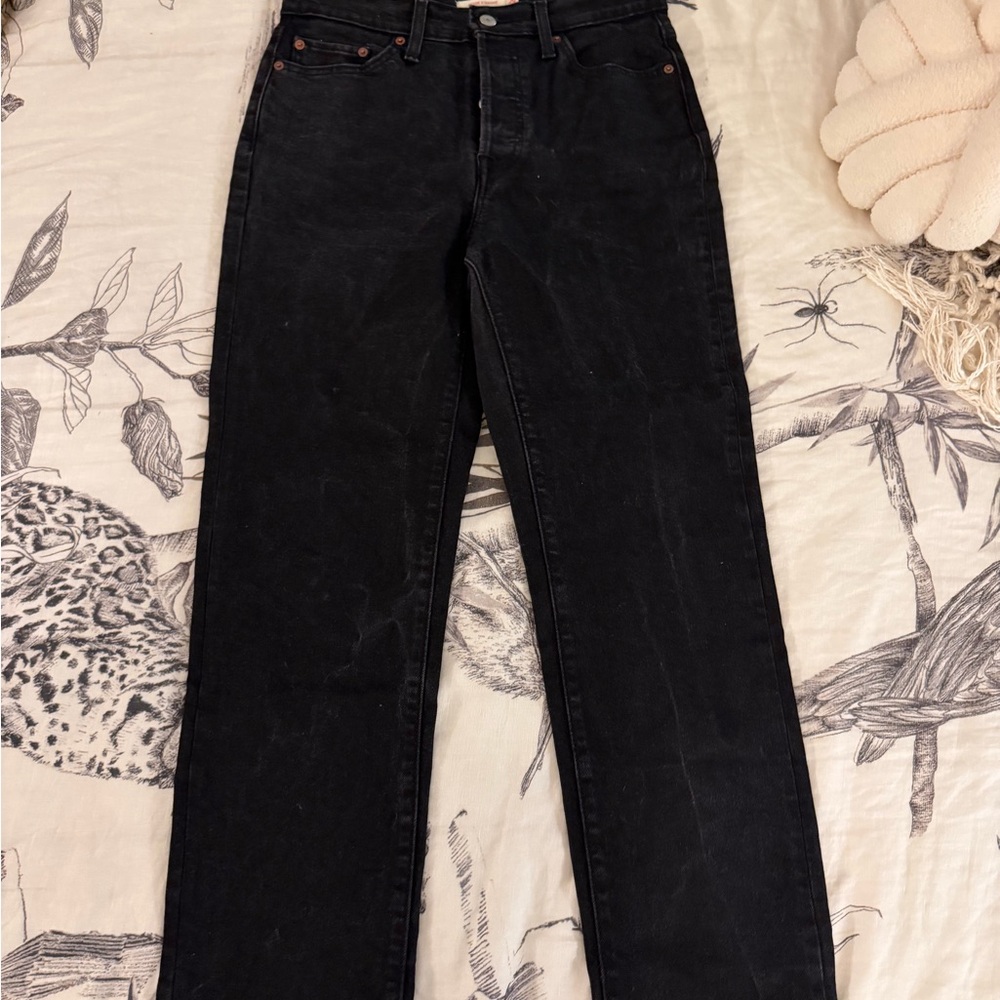 Levi's Women's Black Straight Leg Jeans